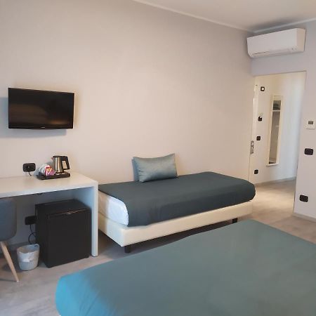 Garda Diamant Bed and Breakfast Ντεζεντσάνο ντελ Γκάρντα Εξωτερικό φωτογραφία