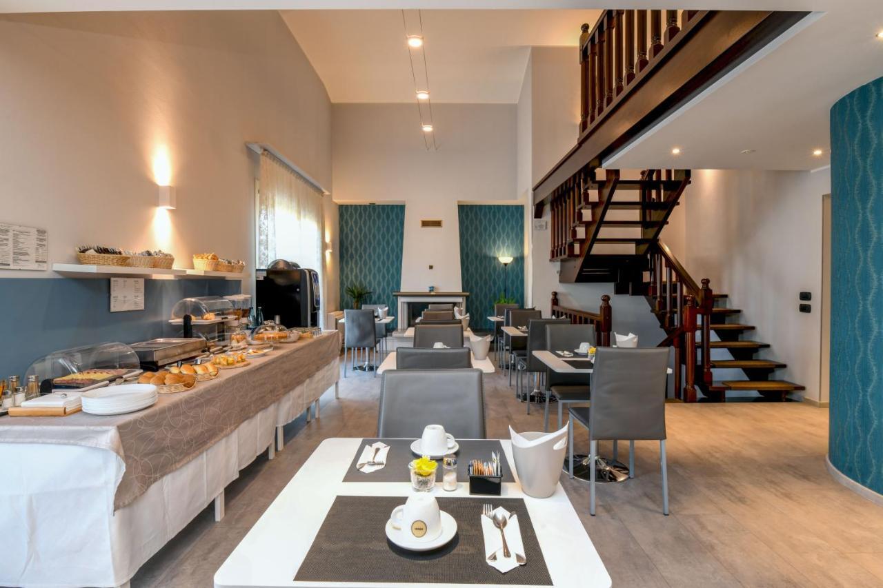 Garda Diamant Bed and Breakfast Ντεζεντσάνο ντελ Γκάρντα Εξωτερικό φωτογραφία