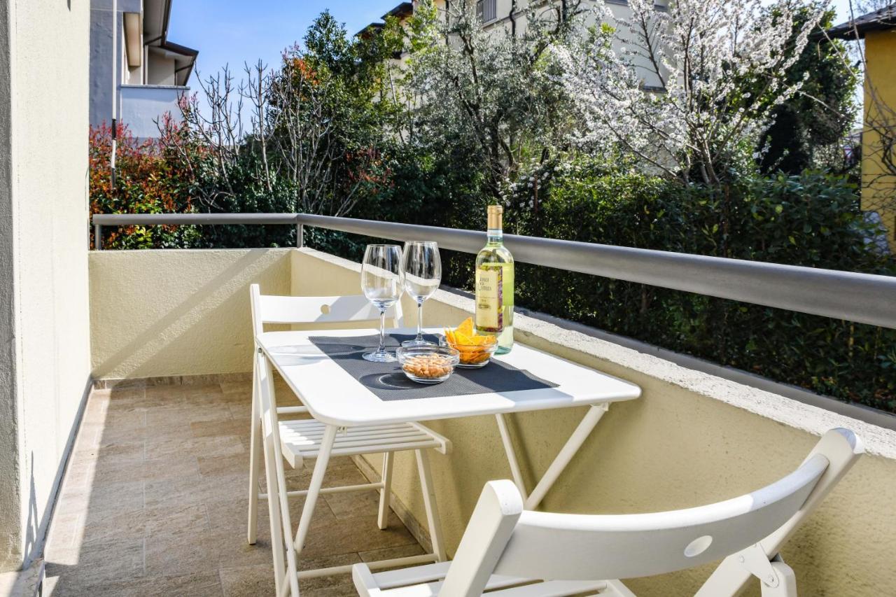 Garda Diamant Bed and Breakfast Ντεζεντσάνο ντελ Γκάρντα Εξωτερικό φωτογραφία