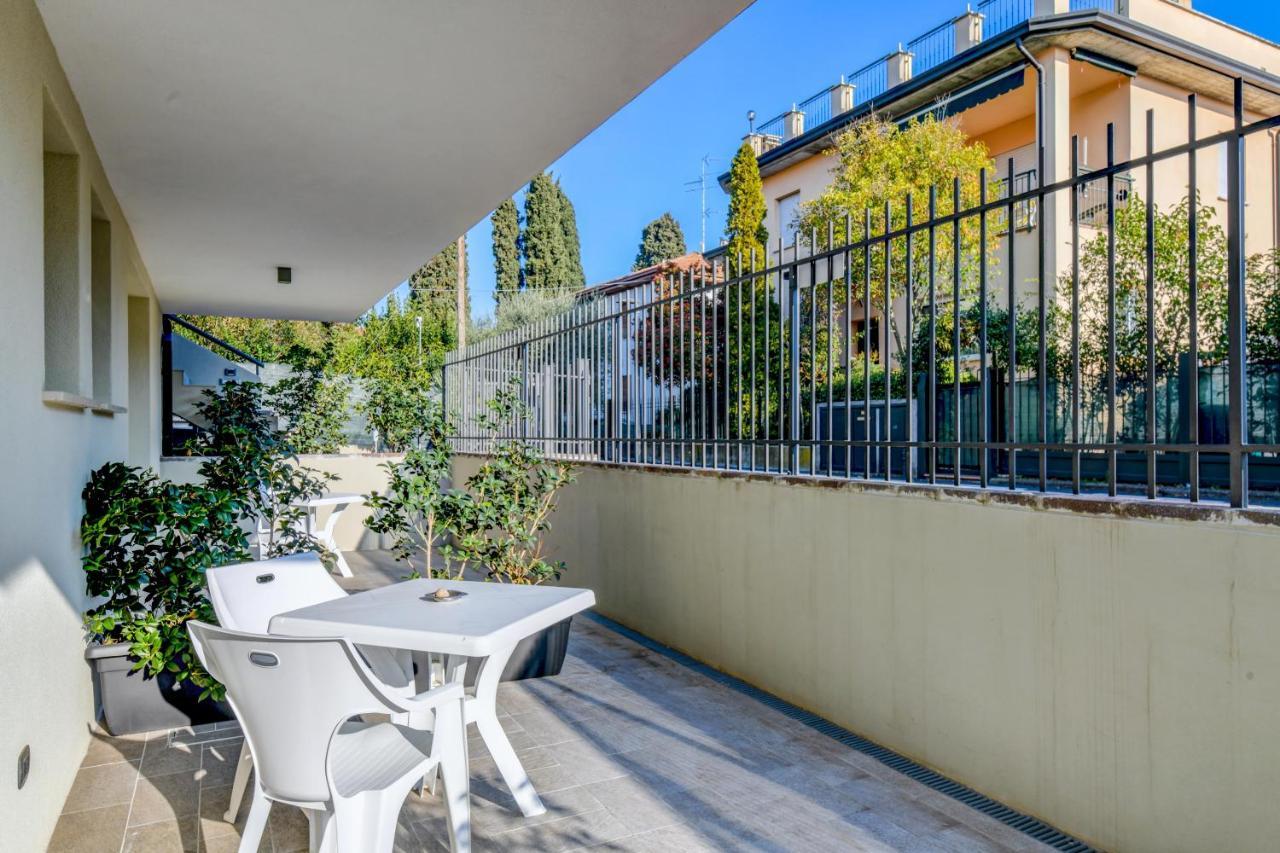 Garda Diamant Bed and Breakfast Ντεζεντσάνο ντελ Γκάρντα Εξωτερικό φωτογραφία