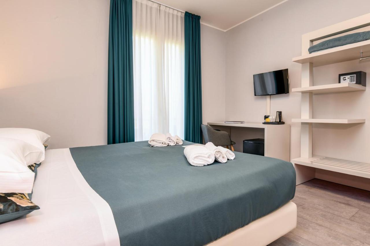 Garda Diamant Bed and Breakfast Ντεζεντσάνο ντελ Γκάρντα Εξωτερικό φωτογραφία