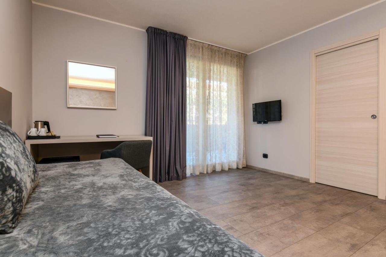 Garda Diamant Bed and Breakfast Ντεζεντσάνο ντελ Γκάρντα Εξωτερικό φωτογραφία